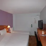 Central Hotel