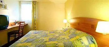 Central Hotel Кретей