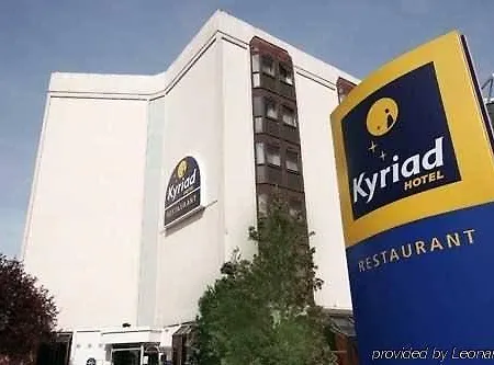 Central Hotel Отель Кретей