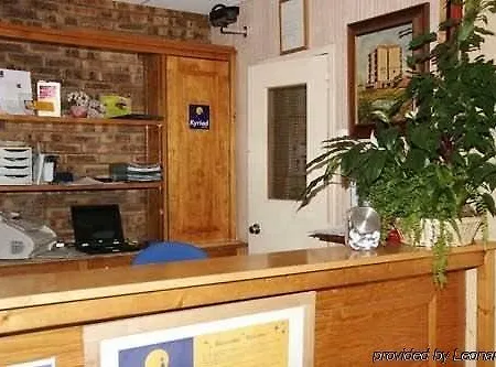 Central Hotel 2*