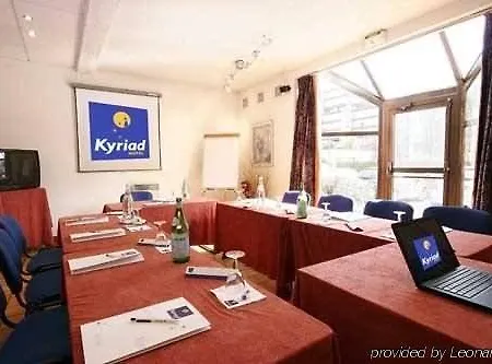 Ξενοδοχείο Central Hotel 2*