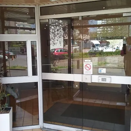 Central Hotel Отель 2*