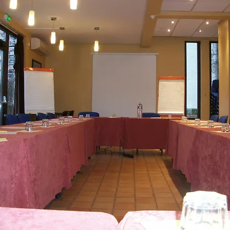 Central Hotel 2*