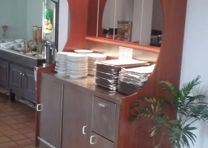 ホテル Central Hotel 2*