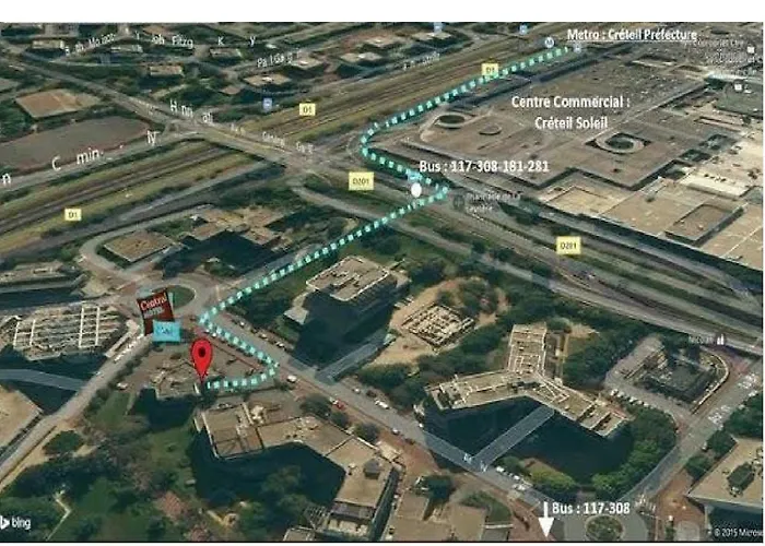 Central Hotel クレテイユ