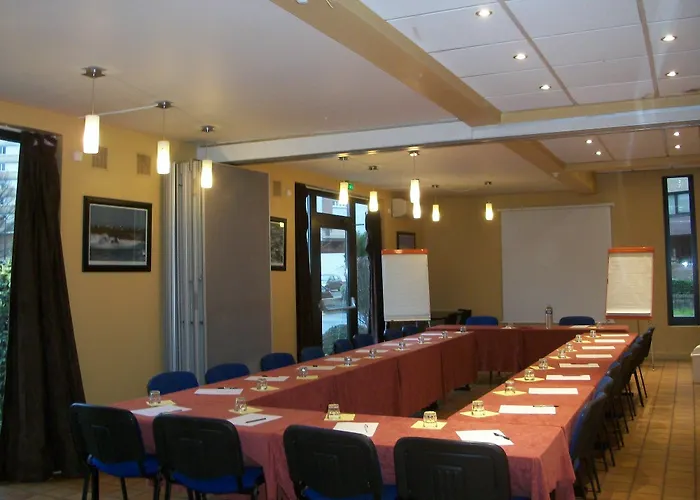 ホテル Central Hotel クレテイユ